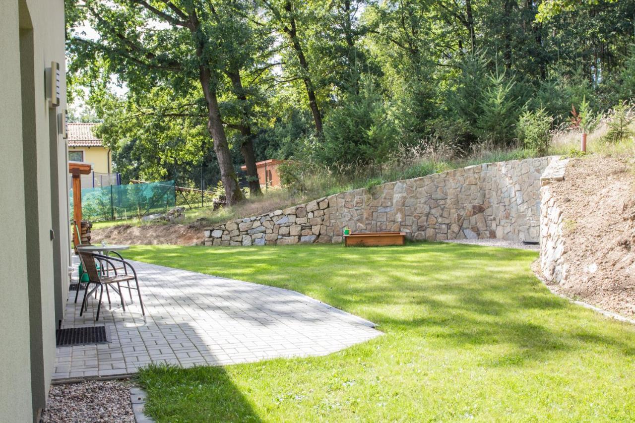 Rodvínov Apartmany Pod Lesem II מראה חיצוני תמונה